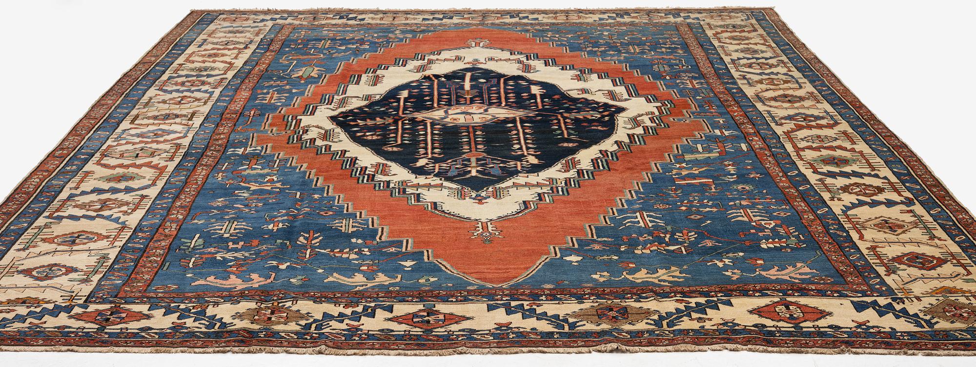 A Bakshaish carpet, West Persia, c. 438 x 346 cm.