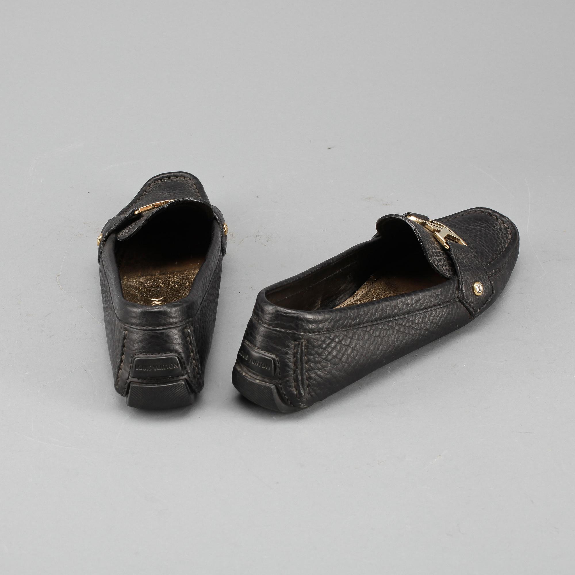 LOAFERS, ett par, Louis Vuitton.