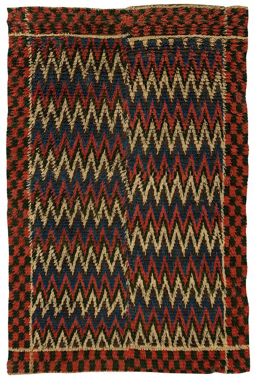 An 18th century, knotted pile, bed cover from Örke, Skuttunge socken in Uppland, ca 185 x 122 cm.