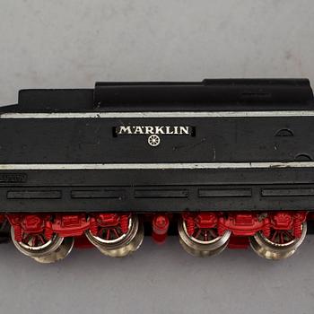 A Märklin streamlined locomotive SK800 3007 H0.