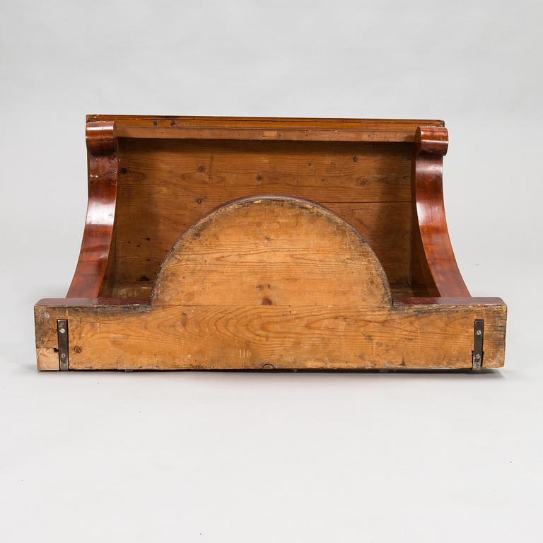 Peili ja konsolipöytä, 1800-luvun loppupuoli.