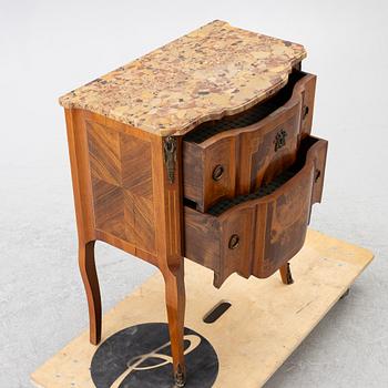 Byrå, Louis XVI-stil, tidigt 1900-tal.