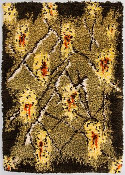 TUULA SAARENPÄÄ, A Finnish long pile ryijy rug. Circa 153x109 cm.