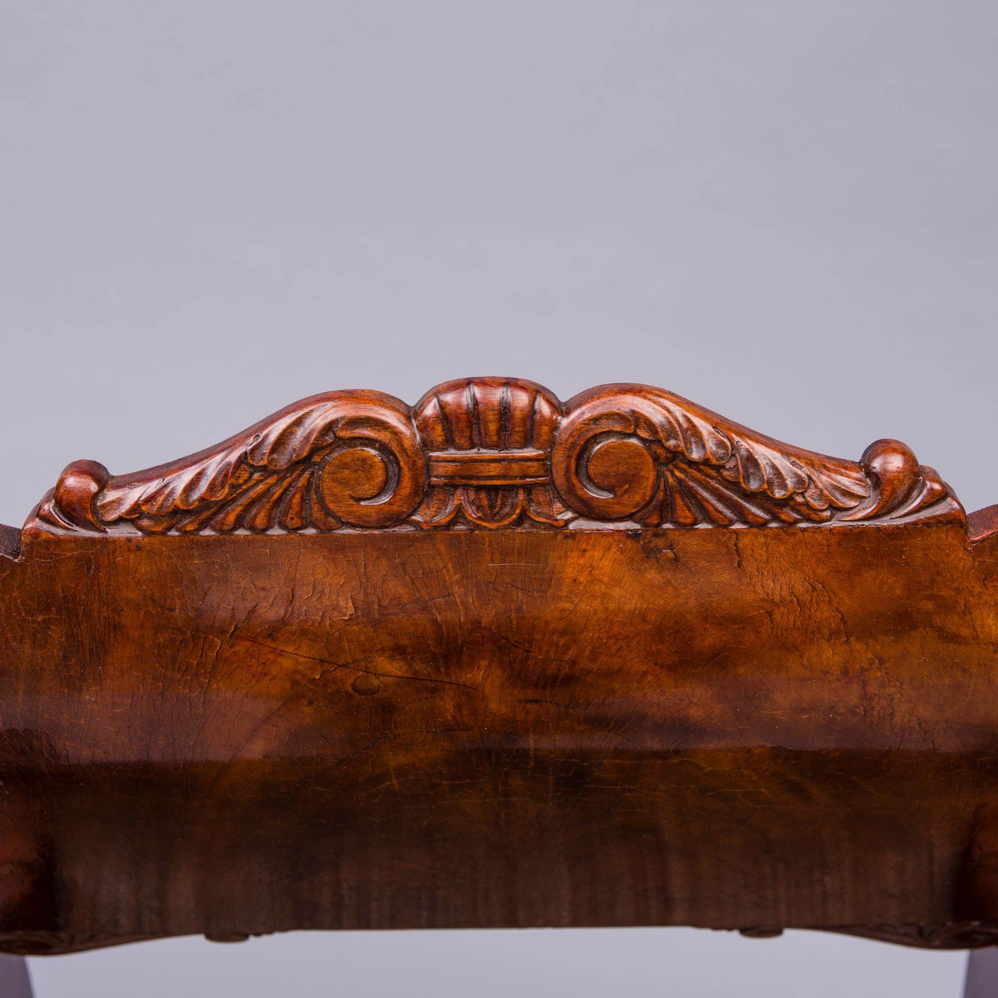 KARMSTOLAR, ett par, biedermeier, Ryssland 1820-1840.