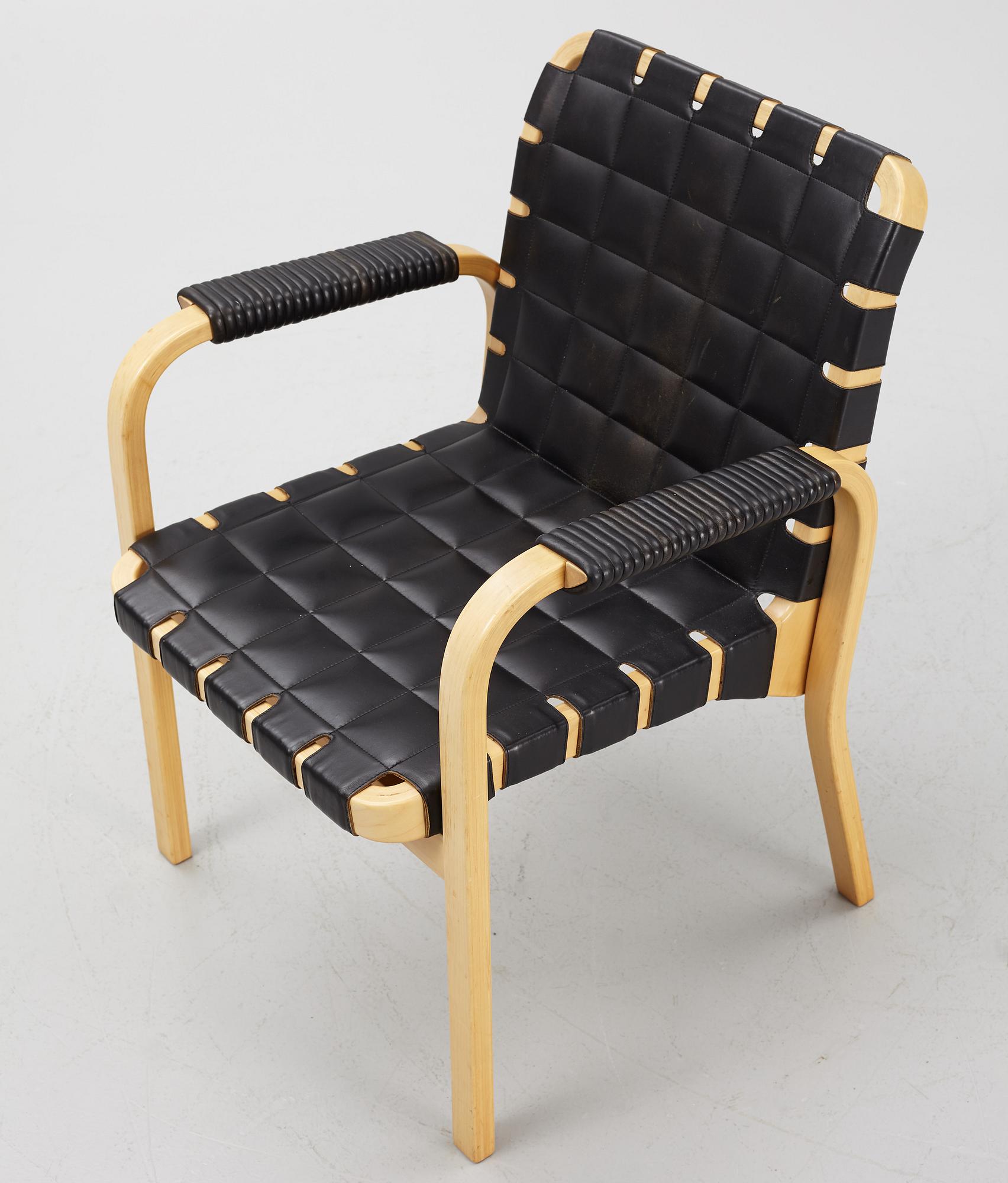 Alvar Aalto, karmstol, modell 45, Artek, Finland, 1900-talets slut.