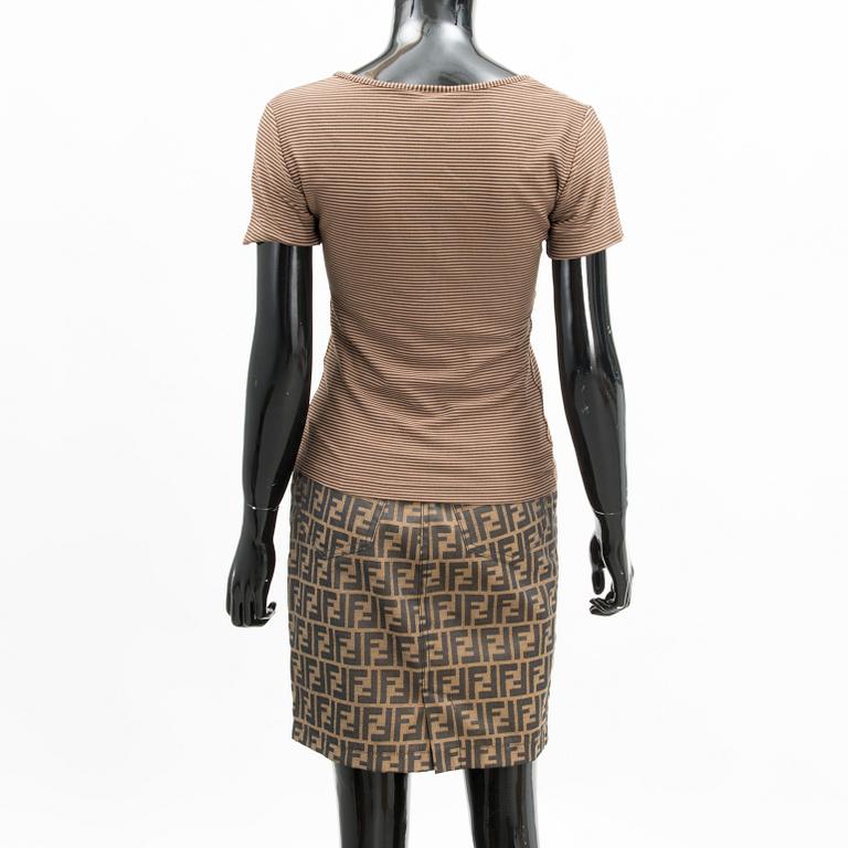 FENDI, KAKSI HAMETTA JA T-PAITA, koko 42(IT).