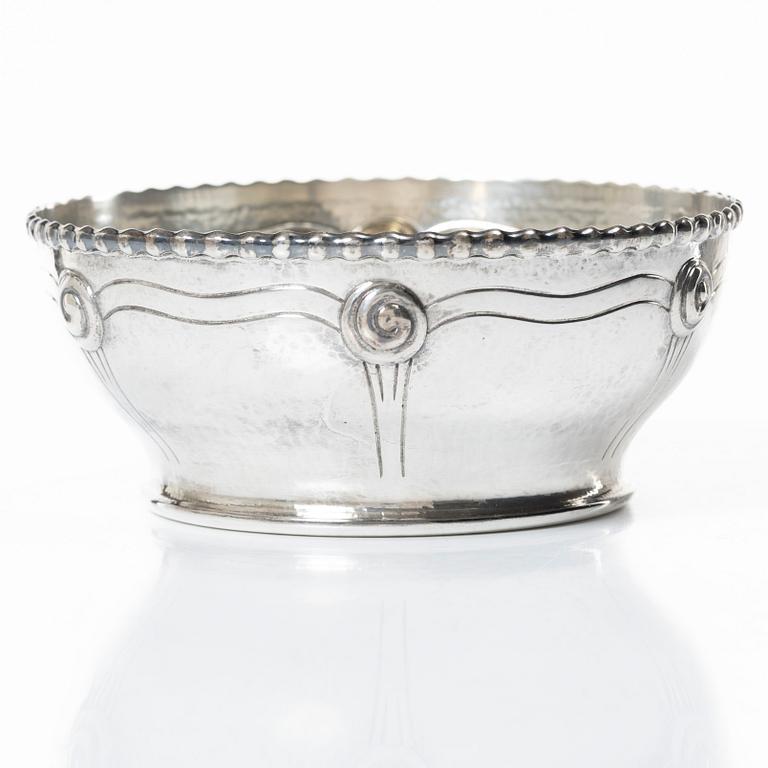 Fritz S Heimbürger, an Art Nouveau silver bowl, Denmark, 1916.