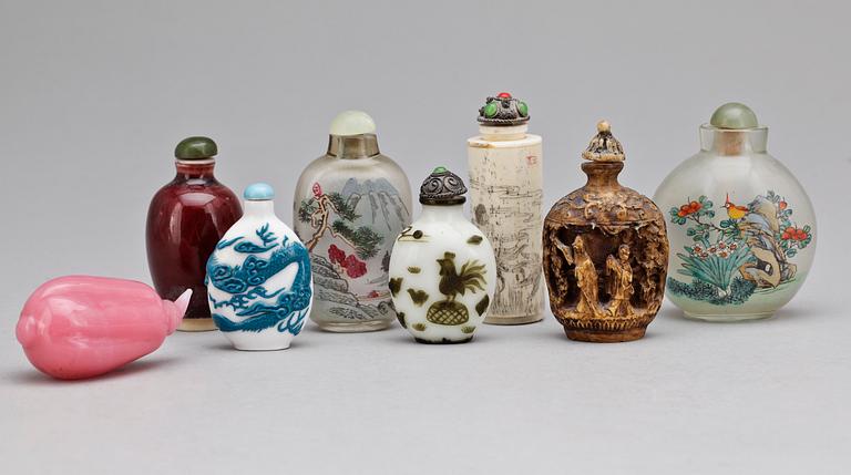 SNUSFLASKOR, 8 st, porslin, glas, ben, Kina.