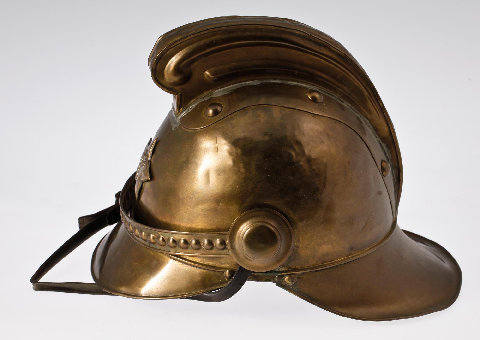BRANDHJÄLM, mässing, 1900-talets början.