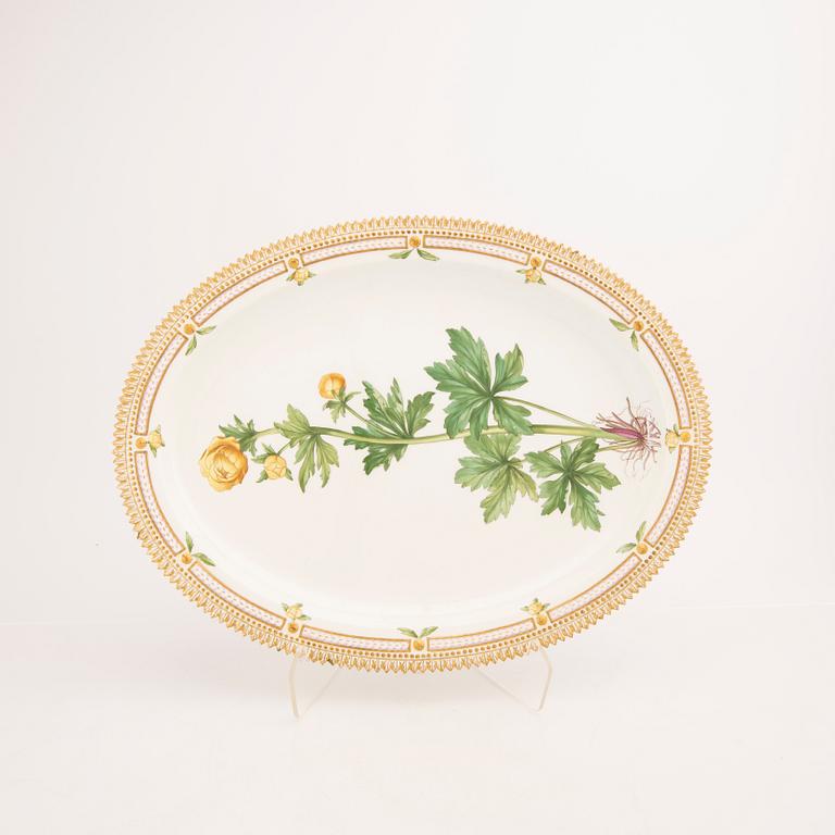 Uppläggningsfat "Flora Danica" Royal Copenhagen Danmark porslin.