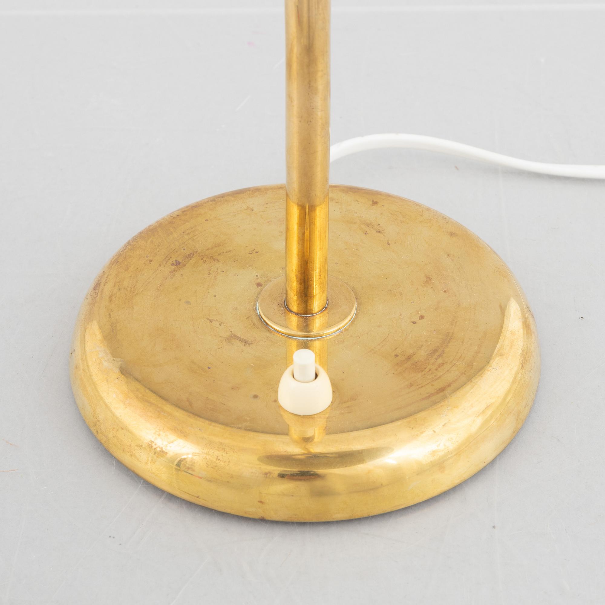 Harald Notini, a table lamp model "15528", Arvid Böhlmarks Lampfabrik, Stockholm, 1950s.