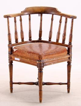 PUDERSTOL, gustavianskt provinsarbete, 1800-talets början.