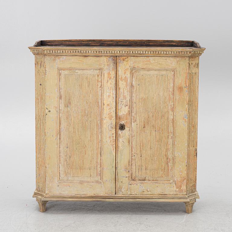 Cabinet, Gustavian, early 19th century.