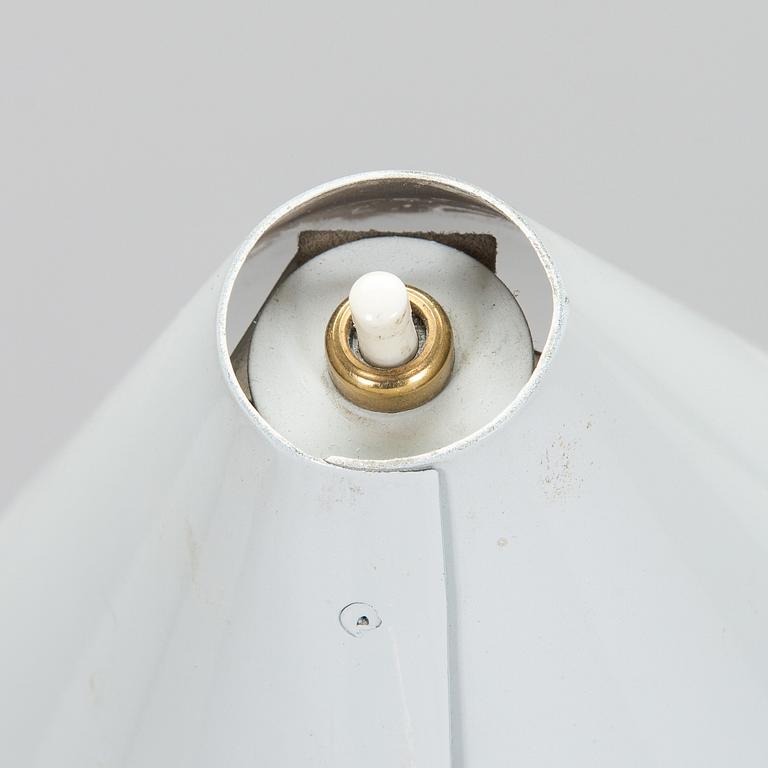 Paavo Tynell, a mid-20th century K10-10 floor lamp for Idman.