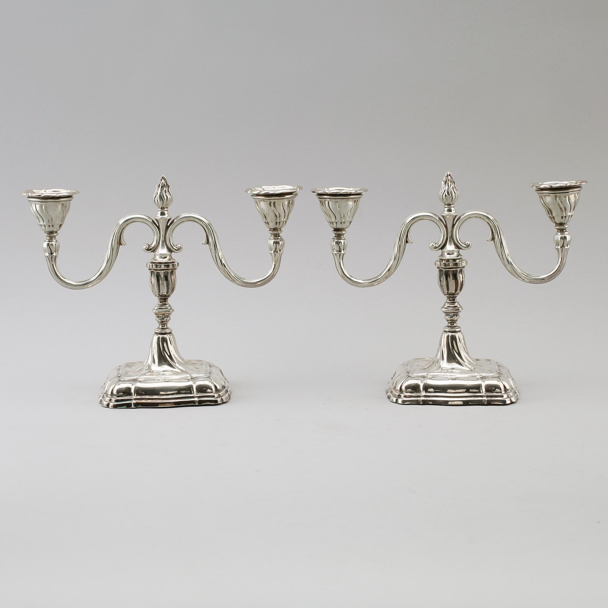 KANDELABRAR, 1 par, silver, svenska importstämplar, 1900-talets första hälft.