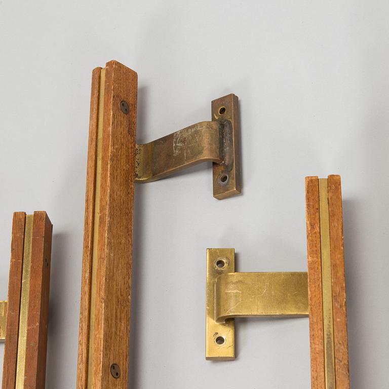 Aarne Olavi (Olli) Kuusi, dörrhandtag, tre par, modell 205, tillverkare Primo Oy, 1900-talets senare hälft.