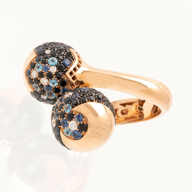 Pasquale Bruni, Ring/Cocktail Ring in 18K Gold with Round Brilliant Cut Diamonds and Sapphires, Milan Italy.