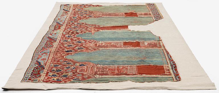 An Ushak saf fragment, west Anatolia, 17th/18th century.