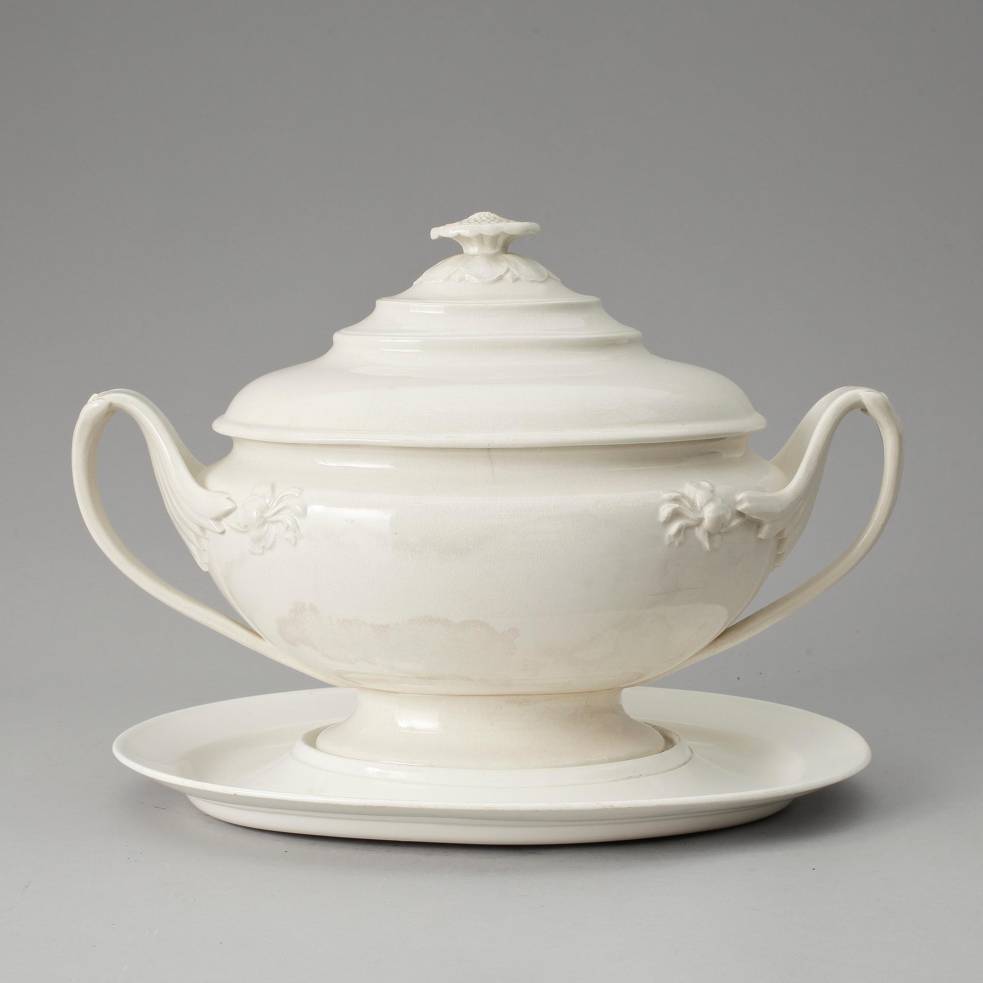 TERRIN MED FAT, flintgods, empire, Wedgwood, 1800-talets första hälft.