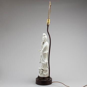 LAMPA, blanc de chine. Kina, 1900-tal.