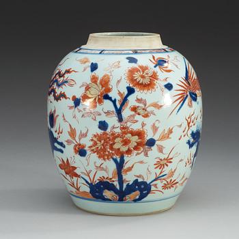 KRUKA, porslin. Qing dynastin, Kangxi (1662-1722).