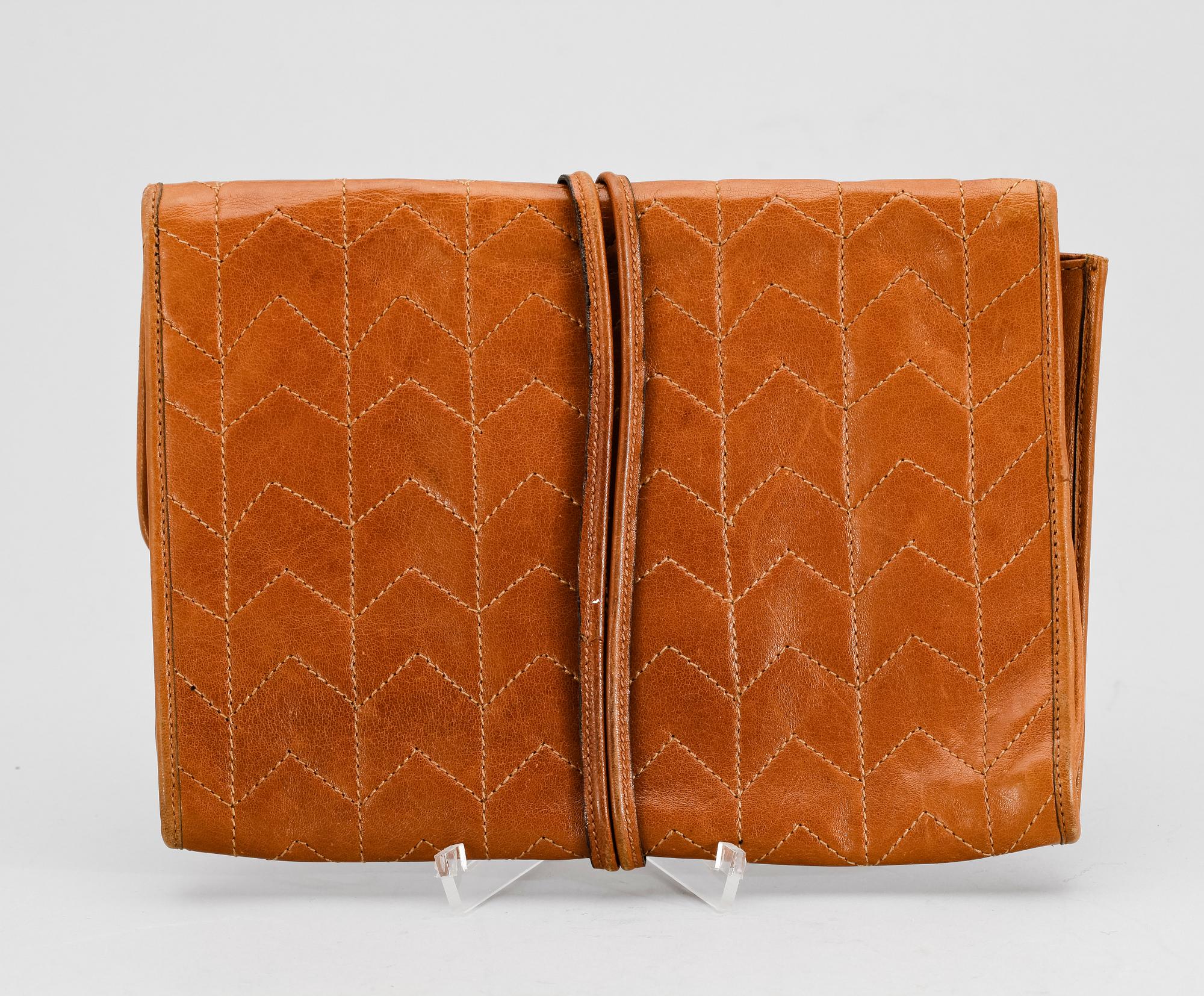 YVES SAINT LAURENT, kuvertväska.