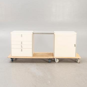 Antonio Gioia, sideboard med spegel, ur "Avanti"-serien, Dux.