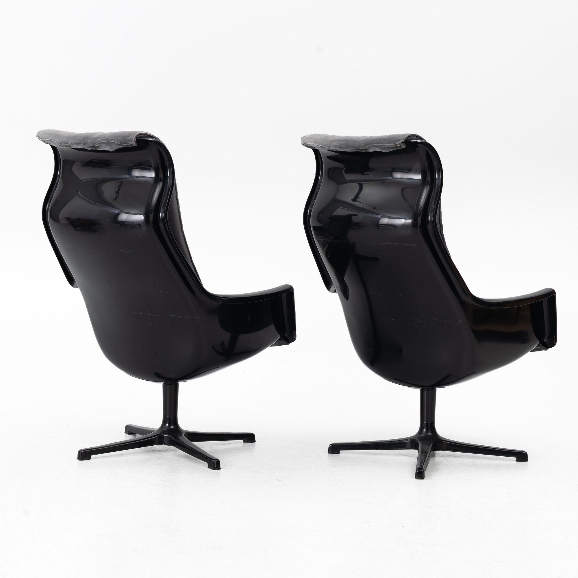 Alf Svensson, & Yngve Sandström, a pair of 'Galaxy/Form 8' armchairs, DUX, 1970s.