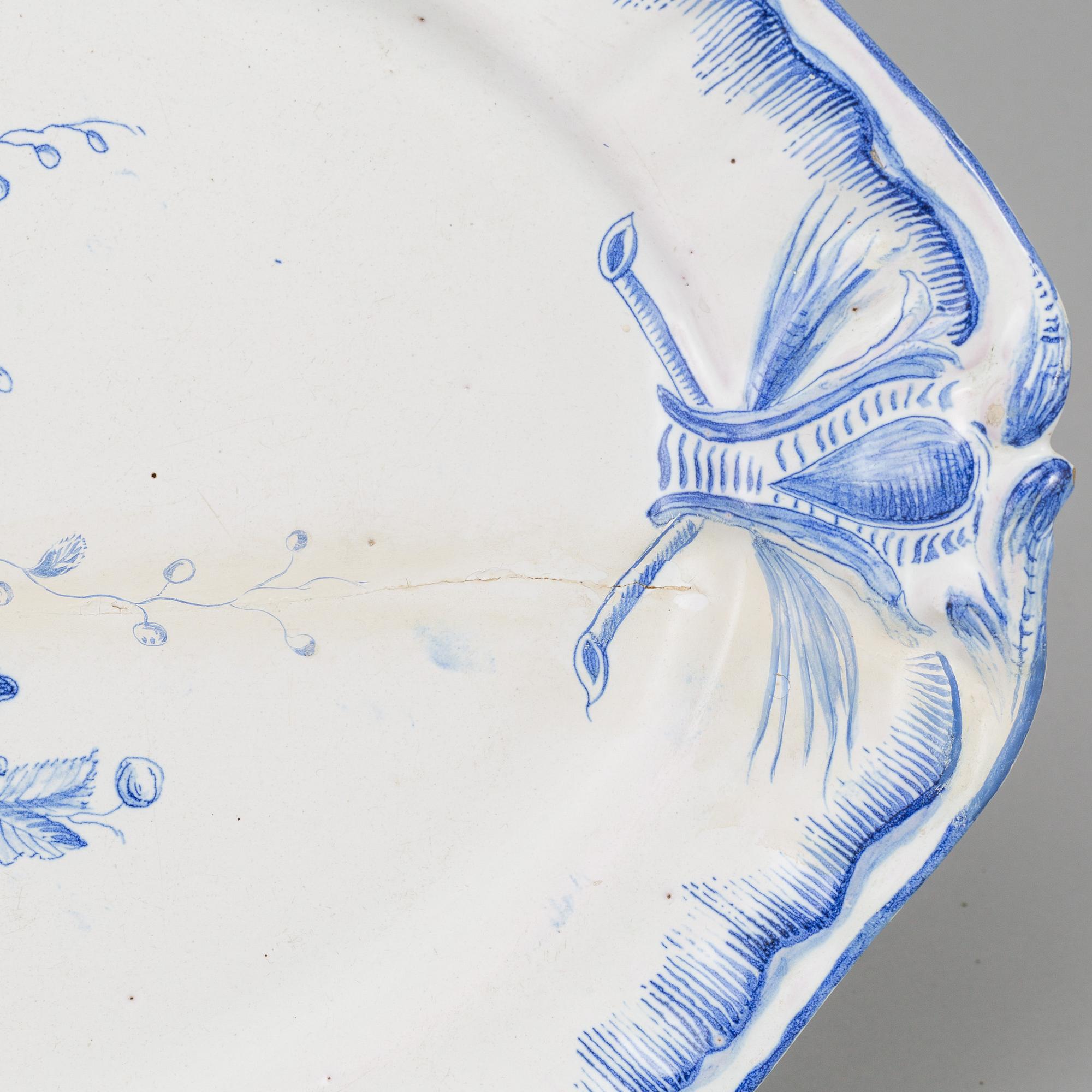 A Swedish Marieberg faience dish, 18th Century.