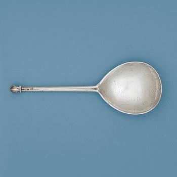 908. A Scandinavian 17th century spoon, possibly, unidentified makers mark.