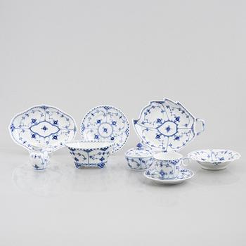 A set of 29 pieces coffee service, porcelain, "Musselmalet", Royal Copenhagen.