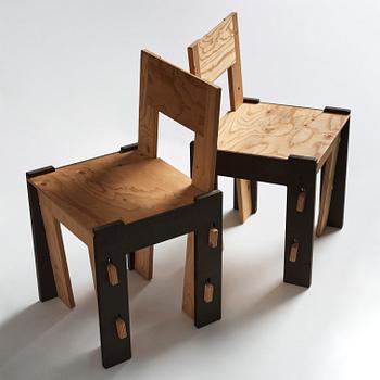 Woytek Weidne och Caroline Axell, a pair of "POP_UP CHAIRS", executed in an edition of 60 by Martin Altwegg 2014.