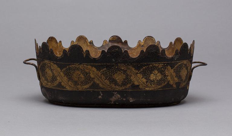 GLASSKÖLJARE, empire, 1800-talets första hälft.