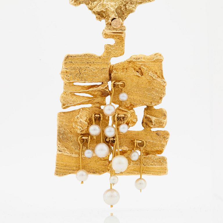 Björn Weckström, a necklace "Flowering wall", Lapponia 1968,  18K gold, pendant with pearls.