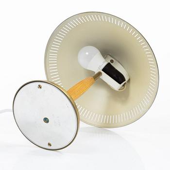 Harald Notini, a model 15296 table lamp, Arvid Böhlmarks Lampfabrik, Stockholm, 1940s.