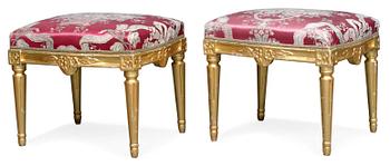 903. A pair of Gustavian stools.