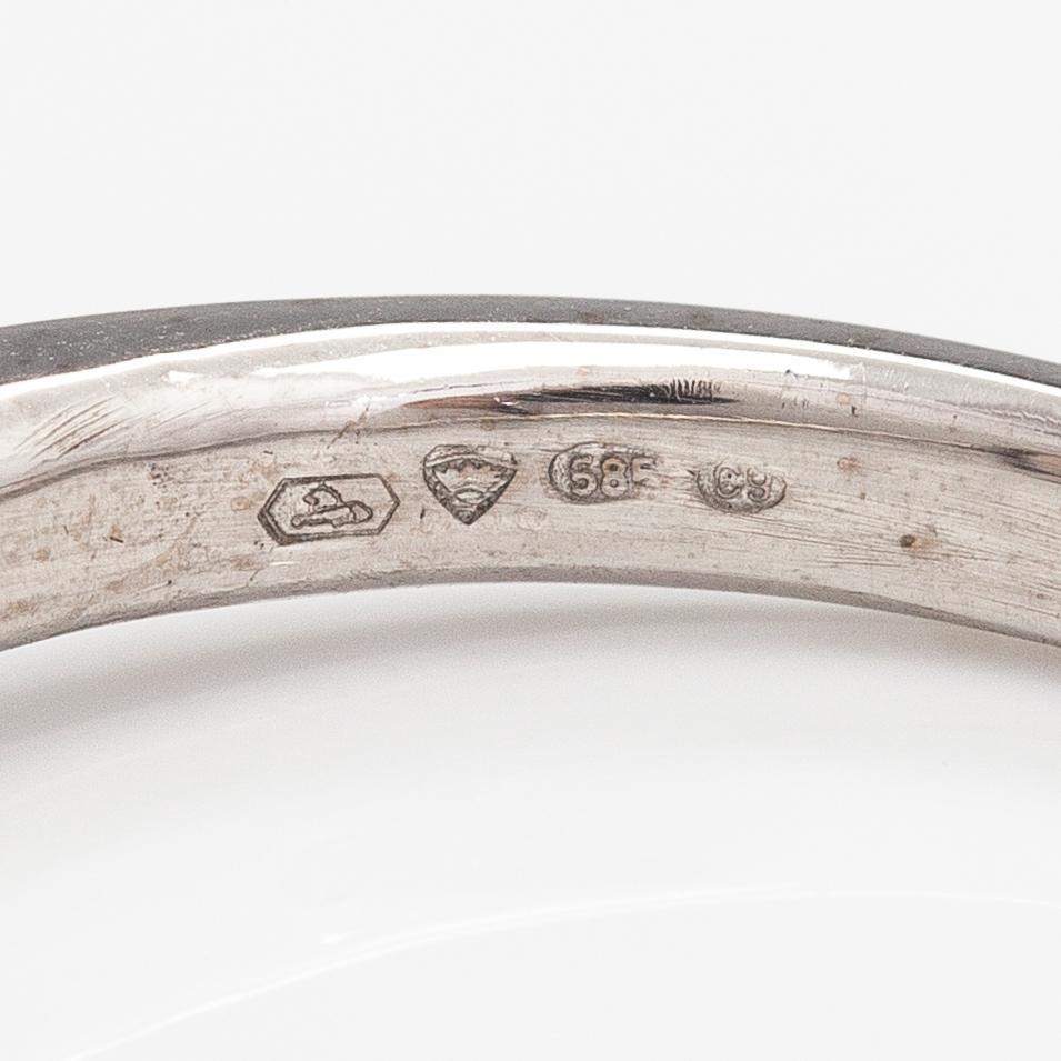 Sormus, 14K valkokultaa, timantteja n. 1.14 ct yht. Kultakeskus, 2004.