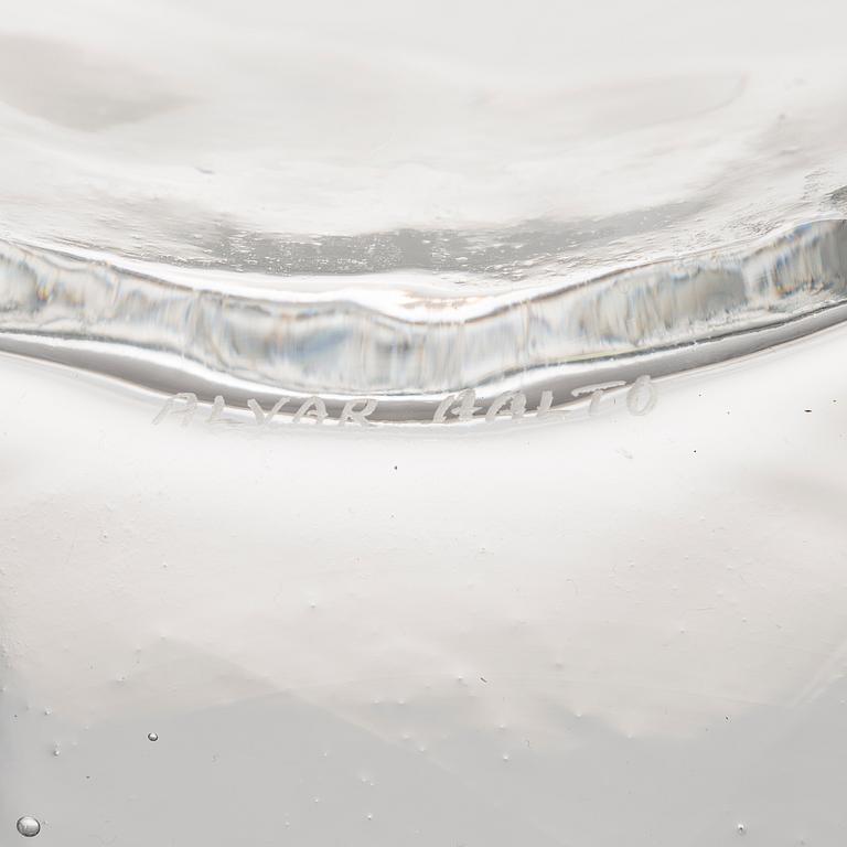 ALVAR AALTO, a signed Alva Aalto '3031' vase for Iittala 1961-1973.