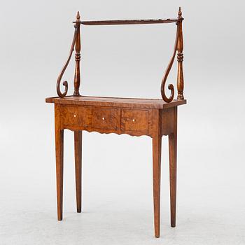A pipe stand, possibly England, late 19th century.