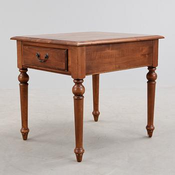 SOFFBORD, Ethan Allen, USA. 1900-talets andra hälft. 1900-tal.