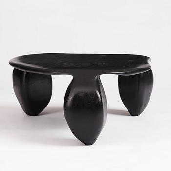 Niklas Runesson, a unique low table, executed in his own studio in 2021.