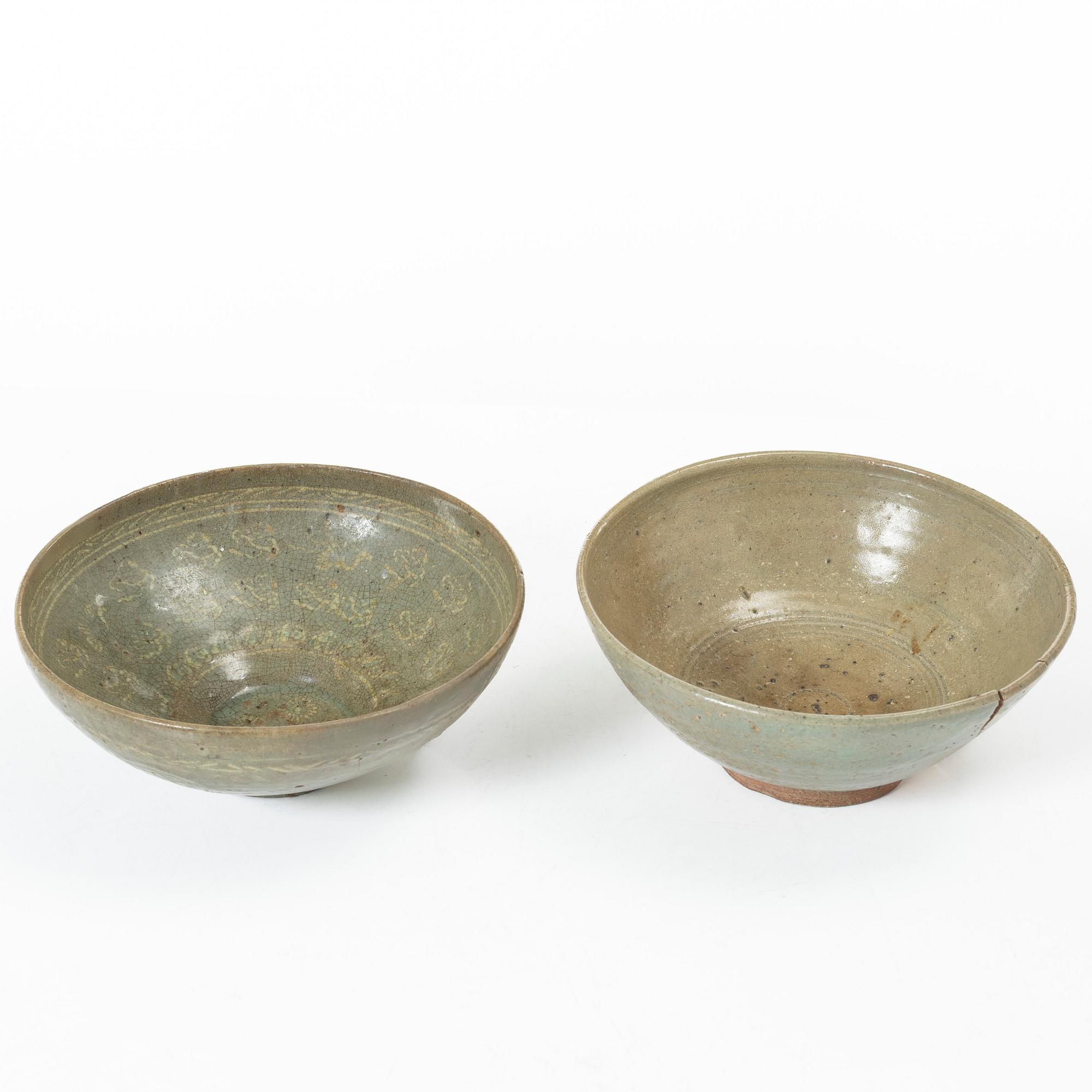 Skålar, två stycken, glaserat stengods, Korea, Joseon (1392–1897).