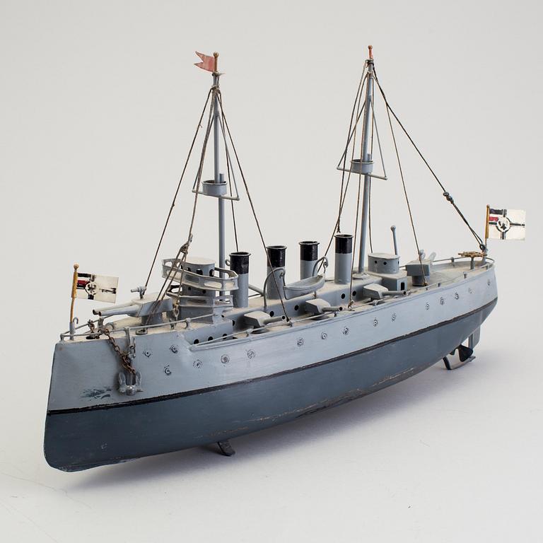 A tinplate Bing New Armored Cruiser series, Germany, ca 1912-14.