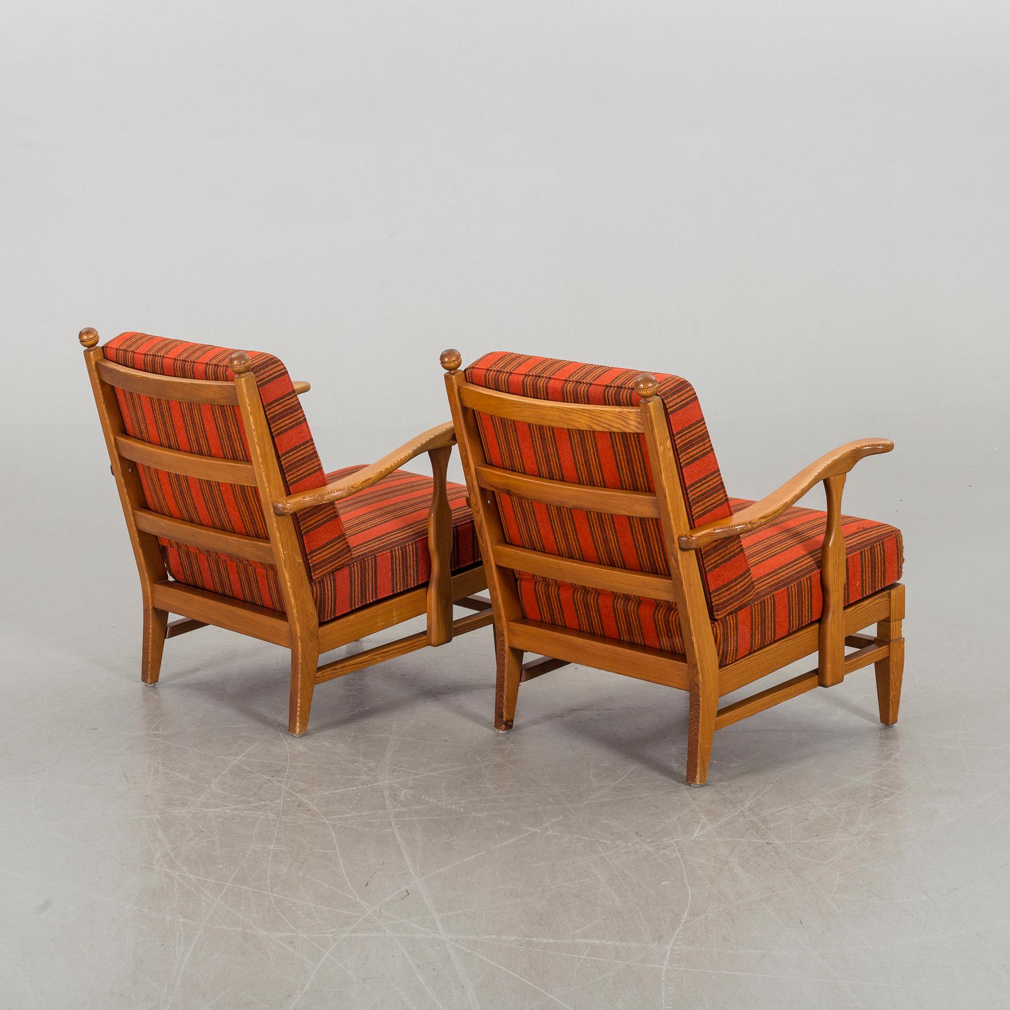 A pair of 1940's Swedish "Åre" pine armchairs by Göperts möbler.