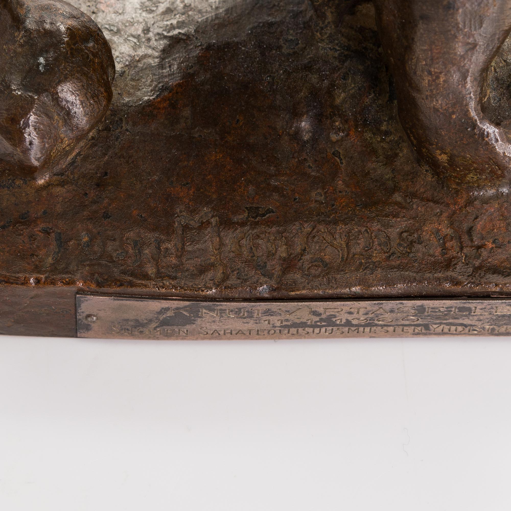 Jussi Mäntynen, 'Lynx sensing danger'.