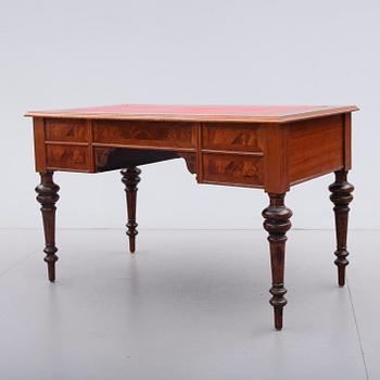 SKRIVBORD, nyrenässans, sent 1800-tal.