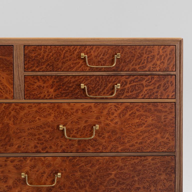 Josef Frank, skåp, "Nationalmuseiskåpet" modell 881, Svenskt Tenn, 2019.
