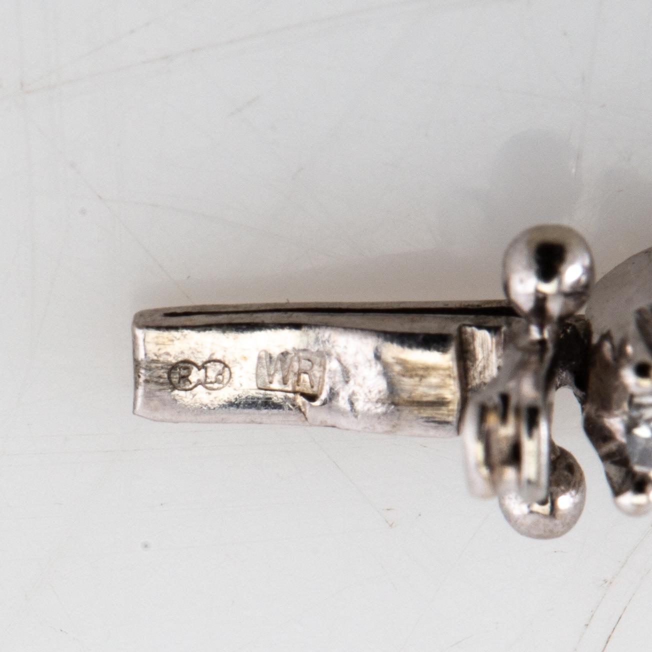 Tennisarmband av 18K vitguld med runda briljantslipade diamanter 3,50 ct totalt, R.Jacot Zermatt Schweiz.