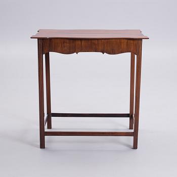 SIDOBORD, England, 1800-tal.