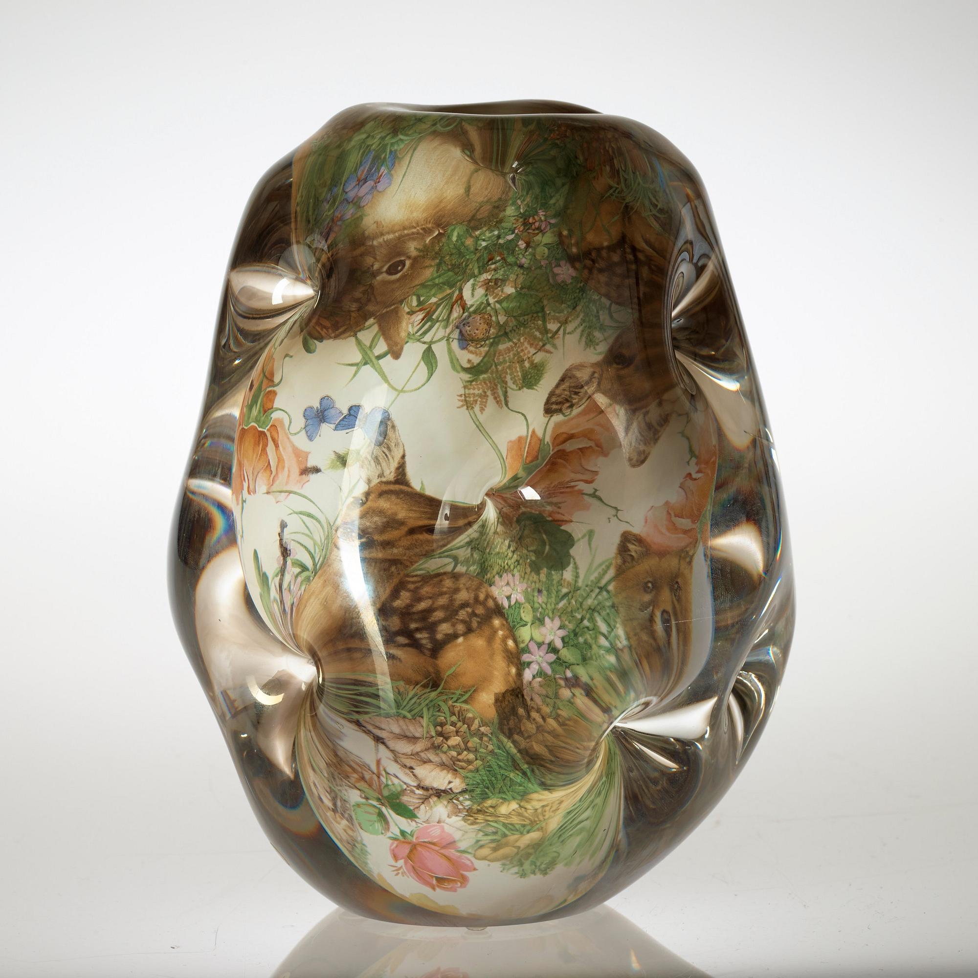 A unique Per B Sundberg 'fabula' glass vase, Orrefors 2001.